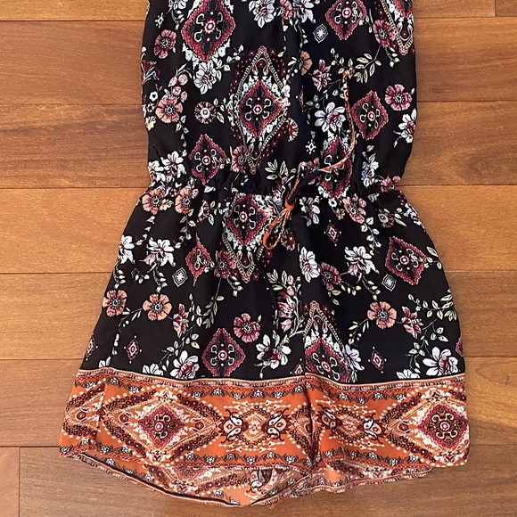 Romper💓 - Picture 2 of 2